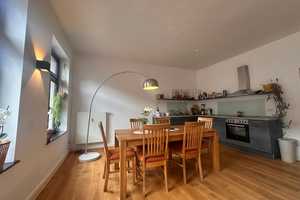 Exklusive 2-Zimmer-Wohnung mit gehobener Innenausstattung mit Balkon in Köln Altstadt & Neustadt-Süd – Koelhoffstr 7, 50676 Köln – Vorschaubild 9
