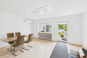 Familienfreundliches Reihenmittelhaus mit Garten, Balkon und Potenzial in Haunstetten – Die vollständige Adresse der Immobilie erhältst du vom Anbieter., 86179 Haunstetten-West, Augsburg – Vorschaubild 4