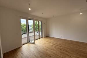Moderne 2-Zimmer-Neubauwohnung mit Loggia – barrierefrei in grünem Quartier in Weißensee Pankow – Roelckestraße 110, 13086 Weißensee, Berlin – Vorschaubild 9