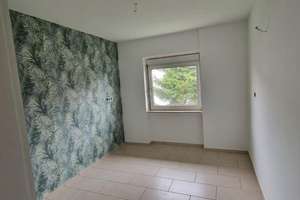 Helle, neu renovierte 3,5-Zimmer-Wohnung zur Miete in Wiesbaden – Am Steinwald 2, 65207 Medenbach, Wiesbaden – Vorschaubild 3