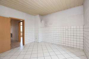Ein Zuhause mit vielen Möglichkeiten: Resthof mit Potenzial und Nebengebäuden in Wolfsburg – Die vollständige Adresse der Immobilie erhältst du vom Anbieter., 38448 Wendschott, Wolfsburg – Vorschaubild 12
