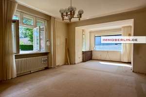 IMMOBERLIN.DE - Schönes sanierungsbedürftiges Ein-/Zweifamilienhaus mit Südwestgarten – Die vollständige Adresse der Immobilie erhältst du vom Anbieter., 12307 Lichtenrade, Berlin – Vorschaubild 3