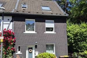 Einfamilienhaus auf großer Parzelle mit Potential