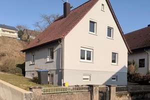 Charmantes Einfamilienhaus in ruhiger Lage – modernisiert und gepflegt mit Garten – Die vollständige Adresse der Immobilie erhältst du vom Anbieter., 74078 Frankenbach, Heilbronn – Vorschaubild 2