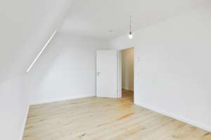Ein Zuhause mit Seltenheitswert – Maisonette direkt am Teltowkanal – Die vollständige Adresse der Immobilie erhältst du vom Anbieter., 12247 Steglitz, Berlin – Vorschaubild 4