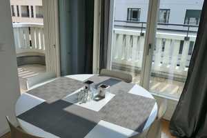 Stilvoll eingerichtete 3-Zi Wohnung in vornehmer Wohnanlage – Beuthstrasse 5, 10179 Berlin – Vorschaubild 1