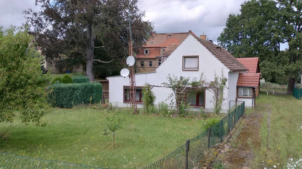 Immobilie in Reichenbach/Oberlausitz - Preiswertes 4-Raum-Haus in Reichenbach Reichenbach/Oberlausitz - Bild 2