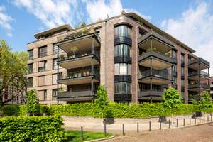 Exklusive großzügige 3-Zimmer-Whng, 2 Terrassen, direkt am Park im beliebten Pempelfort – Schirmerstraße 48, 40210 Pempelfort, Düsseldorf – Vorschaubild 2