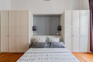 Charmante 2-Zimmer-Wohnung in repräsentativem Altbau in bester Lage von Charlottenburg – Die vollständige Adresse der Immobilie erhältst du vom Anbieter., 10627 Charlottenburg, Berlin – Vorschaubild 10