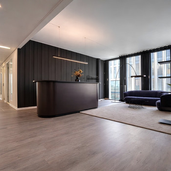 STOCK - Bodentiefe Fenster | Dachterasse | exklusiv