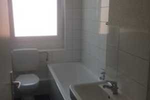 **Gemütliche und renovierte 2-Zimmer Wohnung wartet auf Sie!** – Siegfriedstraße 16, 47137 Duisburg – Vorschaubild 2