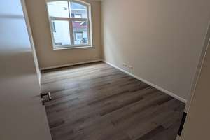 Top 5-Zimmer KfW Wohnung mit Küche, Balkon Bodenheizung in bester Lage von Wiesbaden Mitte – Moritzstraße 68, 65185 Mitte, Wiesbaden – Vorschaubild 3