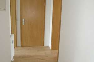 Schnell ANSCHAUEN und EINZIEHEN: Neuer schicker Laminatboden + Neu renoviert (z.T. Dekorputz) – Clausstraße 91, 9130 Lutherviertel, Chemnitz – Vorschaubild 14