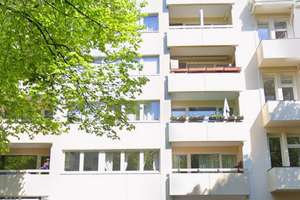 Zwei Zimmer im Rheingauviertel: Helle Wohnung mit Balkon