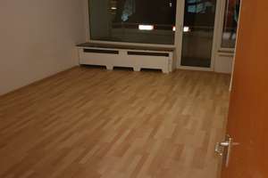 Gepflegte 1-Zimmer-Wohnung mit Balkon in Bonn – Wurzerstr. 106, 53175 Plittersdorf, Bonn – Vorschaubild 1