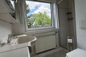 Ideal für eine Familie mit Freude am Garten in diesem renovierten Endreihenhaus in Norderstedt – Steindamm 30 a, 22844 Norderstedt – Vorschaubild 9