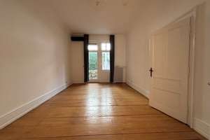 Altbaucharme trifft Wohnkomfort – Stilvolle 4-Zimmer-Wohnung mit Balkon, Tageslichtbad u. Stellplatz – Die vollständige Adresse der Immobilie erhältst du vom Anbieter., 60435 Eckenheim, Frankfurt am Main – Vorschaubild 9