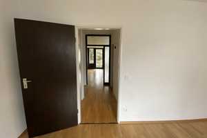 Premium-Apartment mit Bad, Küche, großem Sonnen-Balkon und TG-Stellplatz in zentraler & ruhiger Lage – Marbacher Straße 17, 40597 Düsseldorf – Vorschaubild 15