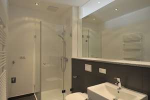 Bismarck-Viertel: exklusive 2-Zimmer-Wohnung mit Einbauküche – Die vollständige Adresse der Immobilie erhältst du vom Anbieter., 86159 Hochfeld, Augsburg – Vorschaubild 6