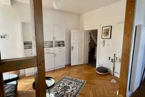 Möblierte 2-Zimmer-Wohnung mit Balkon in Düsseldorf-Oberkassel – 40549 Oberkassel, Düsseldorf – Vorschaubild 3