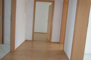 vermietet in ruhige Seitenstraße, gepflegtes und saniertes Haus aus der Gründerzeit – Ricarda-Huch-Str. 10, 9116 Altendorf, Chemnitz – Vorschaubild 9