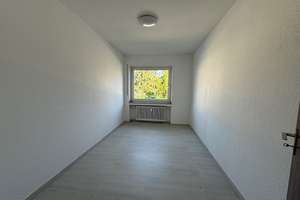 Smarter Wohnen! Renovierte, gut geschnittene 3-Zi.-Wohnung mit Süd-West-Balkon! Gladbach! – Karmannsstr. 26, 41061 Gladbach, Mönchengladbach – Vorschaubild 9