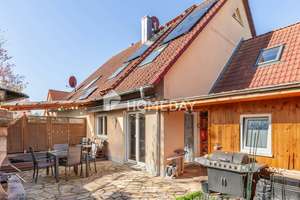 Perfekt für Familien – Doppelhaushälfte mit Sauna und Wohlfühlambiente – Die vollständige Adresse der Immobilie erhältst du vom Anbieter., 91056 Büchenbach West, Erlangen – Vorschaubild 3