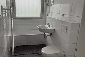 3 Zimmerwohnung mit Balkon in Düsseldorf-Knittkuhl – Am Schultersbusch 5, 40629 Düsseldorf – Vorschaubild 3