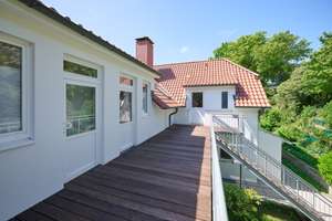 Repräsentatives Wohnhaus in erster Meereslinie auf großem Grundstück. – Die vollständige Adresse der Immobilie erhältst du vom Anbieter., 23730 Neustadt in Holstein – Vorschaubild 23