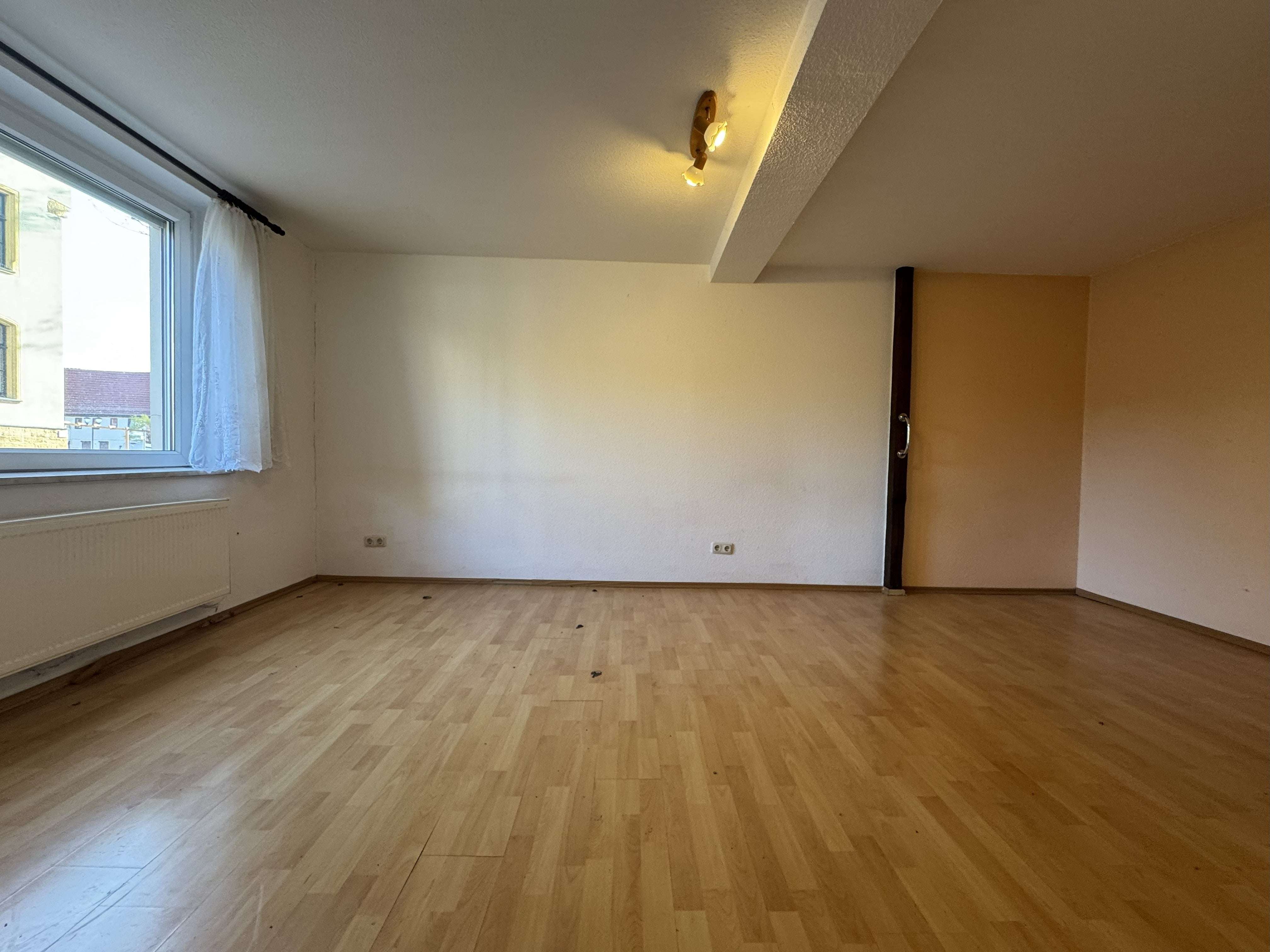 Einfamilienhaus mit Charme und Potenzial in Buttelstedt am Ettersberg, Weimarer Land Kreis – Bild 3