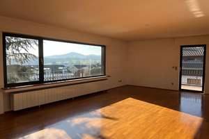 Großzügige Villa im Dornröschenschlaf: Wohnen, Arbeiten und Wellness-Oase unter einem Dach!!! – Die vollständige Adresse der Immobilie erhältst du vom Anbieter., 53639 Königswinter – Vorschaubild 2