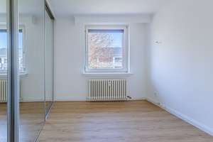 Helle 2-Zimmer-Wohnung mit Loggia in guter Lage! – Die vollständige Adresse der Immobilie erhältst du vom Anbieter., 28259 Sodenmatt, Bremen – Vorschaubild 4