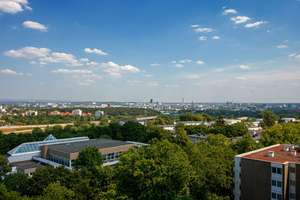 Exklusiver Weitblick über Bornheim - 3-Zimmer-Wohnung mit Tiefgaragenstellplatz – 60385 Bornheim, Frankfurt am Main – Vorschaubild 2