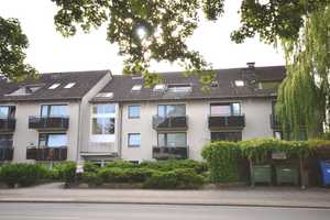Helle 2 Zimmer Single-Wohnung mit Balkon // App. 11