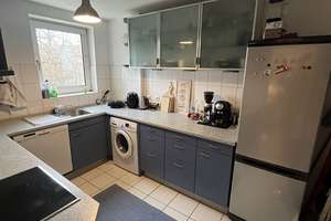 Lichtdurchflutete 3-Zimmer Wohnung  mit Einbauküche und Balkon ab Sofort verfügbar! – Amerstorfferstraße 8, 81549 Südgiesing, München – Vorschaubild 6