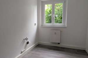 Helle sanierte Wohnung mit Balkon und Blick in die begrünte Umgebung – Die vollständige Adresse der Immobilie erhältst du vom Anbieter., 1279 Laubegast, Dresden – Vorschaubild 6