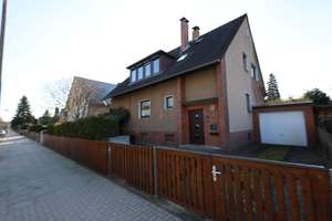Gepflegtes Zweifamilienhaus mit Garten in ruhiger Lage – Die vollständige Adresse der Immobilie erhältst du vom Anbieter., 30179 Sahlkamp, Hannover – Vorschaubild 2