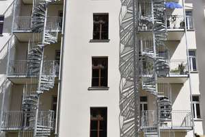 Hochwertig sanierte Wohnung in einem repräsentativen Jugendstilhaus mit Aufzug und Balkon – Elisabethstraße 27, 4315 Volkmarsdorf, Leipzig – Vorschaubild 2