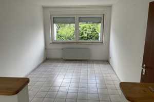 Doppelhaushälfte mit Garage und kleinem Garten.
Individuelle Raumaufteilung  – Göttingen (Kreis) – Vorschaubild 9