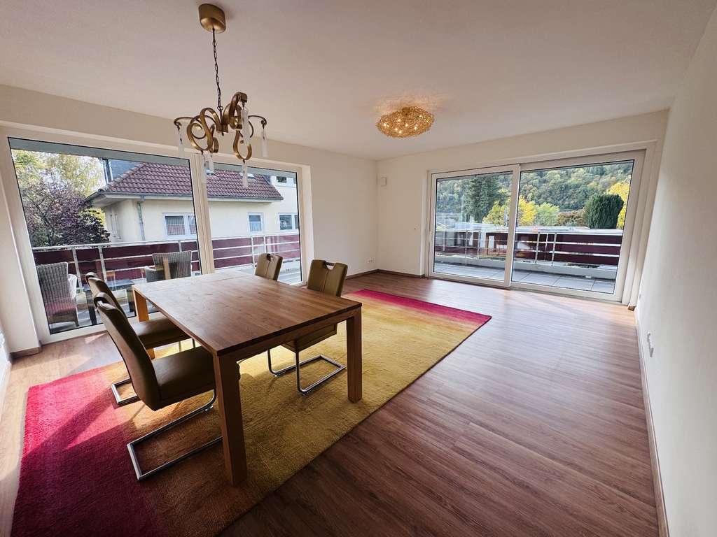 Immobilie in Unkel - Exklusiv wohnen in Unkel – Stilvoll sanierte Eigentumswohnung mit Tiefgarage  und  Balkon in Rhein - Bild 0