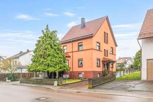 ++ Attraktives Zweifamilienhaus mit Potenzial für mehrere Generationen ++ – Die vollständige Adresse der Immobilie erhältst du vom Anbieter., 73098 Rechberghausen – Vorschaubild 1