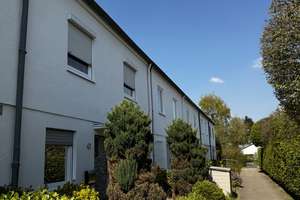 BONN-HEIDERHOF, Reihenhaus in toller Lage, 6 Zi., ca. 130 m² WNfl, Garten, Garage Keller 282 m² Grst – Die vollständige Adresse der Immobilie erhältst du vom Anbieter., 53177 Heiderhof, Bonn – Vorschaubild 3