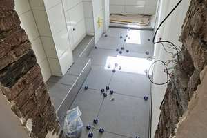 ALTBAUWOHNUNG mit Balkon Erstvermietung nach Sanierung – Die vollständige Adresse der Immobilie erhältst du vom Anbieter., 44139 Westfalenhalle, Dortmund – Vorschaubild 3