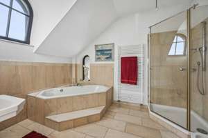 Exklusive Familienvilla in Weinsberg – mit Naturpool, PV-Anlage, und traumhafter Feldrandlage! – Die vollständige Adresse der Immobilie erhältst du vom Anbieter., 74189 Weinsberg – Vorschaubild 12
