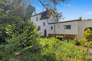 Haus mit Potenzial: Doppelhaushälfte mit 4 Zimmern und großem Garten in Leipzig-Grünau – Die vollständige Adresse der Immobilie erhältst du vom Anbieter., 4207 Grünau-Siedlung, Leipzig – Vorschaubild 2