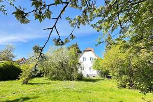  Herziges Einfamilienhaus mit großem Garten in Berlin - Mahlsdorf 
