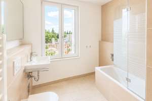 🅝🅔🅤 | Neuwertige 3-Zi.-Whg. mit West-Loggia, EBK & XL-TG-Stellplatz in München-Obermenzing – Hermine-von-Parish-Straße 3, 81245 Neupasing, München – Vorschaubild 12