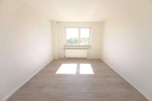 Eine 3 Raumwohnung mit Balkon wartet auf Familien oder eine 2-er WG – Rosenbergstr. 12, 1277 Gruna, Dresden – Vorschaubild 5