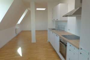 Zentral. modern. EBK. Bad mit Wanne u. Dusche, Kehrwochenservice. Loggia, TG-Platz – Hauptstätterstraße 112, 70178 Karlshöhe, Stuttgart – Vorschaubild 10
