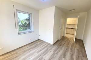 Zimmer mit eigenem Bad und Gemeinschaftsküche – Die vollständige Adresse der Immobilie erhältst du vom Anbieter., 89231 Neu-Ulm – Vorschaubild 2